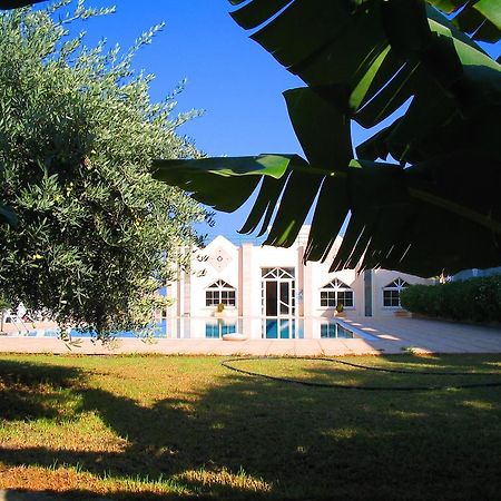 Bare Hill Holiday Village Elea Bagian luar foto