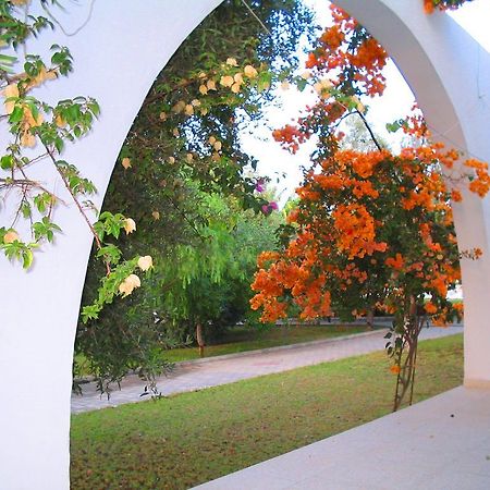 Bare Hill Holiday Village Elea Bagian luar foto