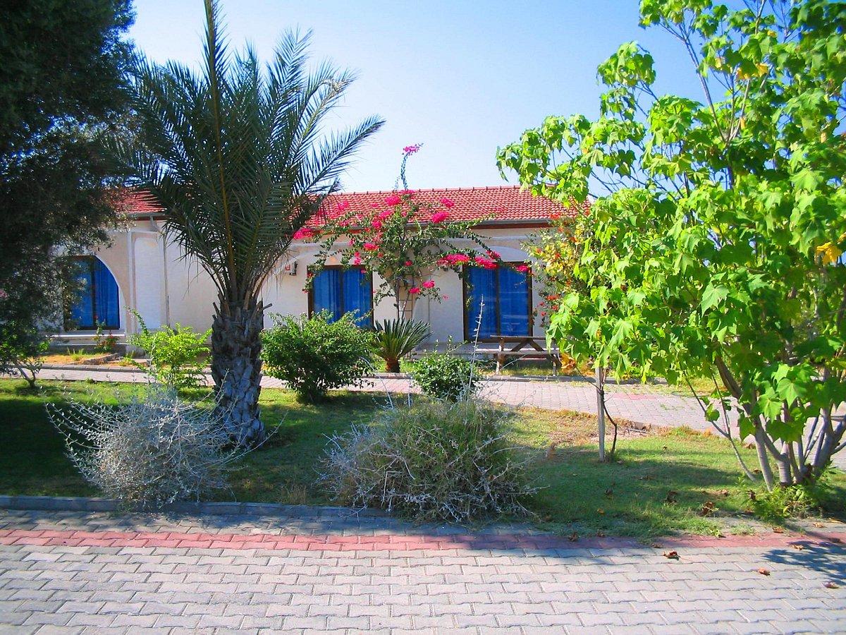 Bare Hill Holiday Village Elea Bagian luar foto
