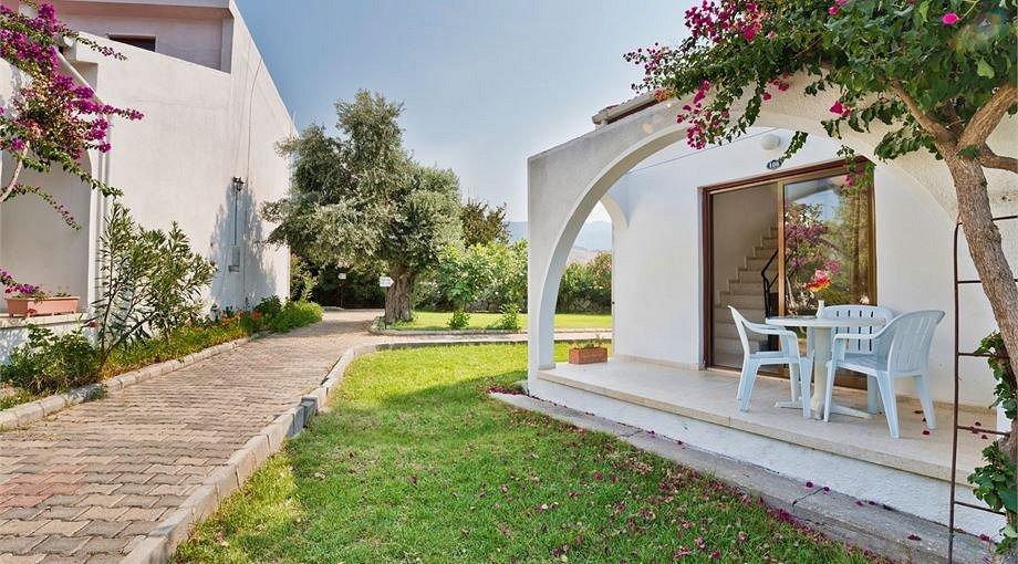 Bare Hill Holiday Village Elea Bagian luar foto