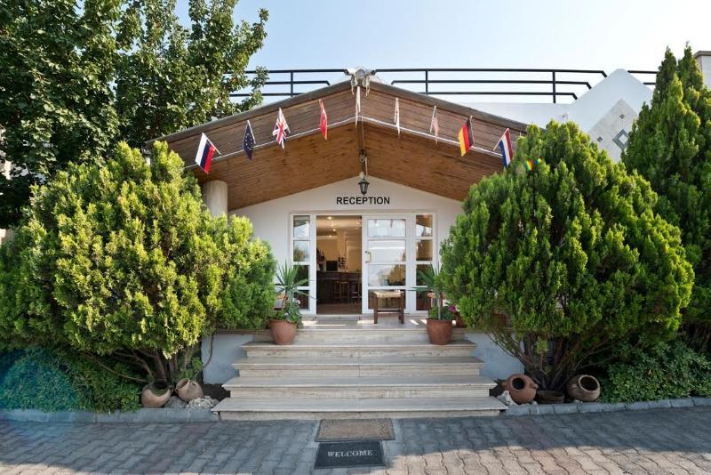 Bare Hill Holiday Village Elea Bagian luar foto