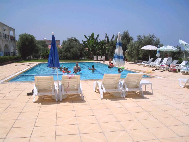 Bare Hill Holiday Village Elea Bagian luar foto