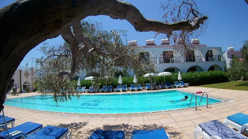 Bare Hill Holiday Village Elea Bagian luar foto