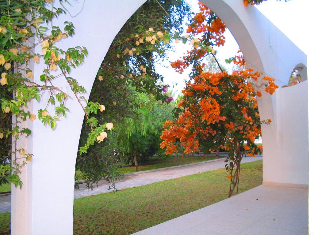 Bare Hill Holiday Village Elea Bagian luar foto