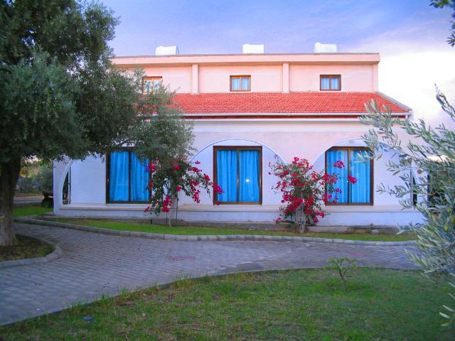 Bare Hill Holiday Village Elea Bagian luar foto