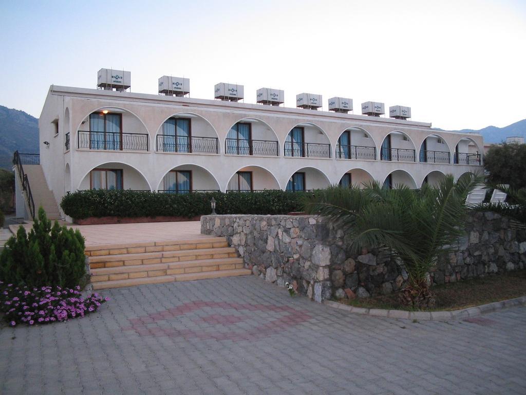 Bare Hill Holiday Village Elea Bagian luar foto