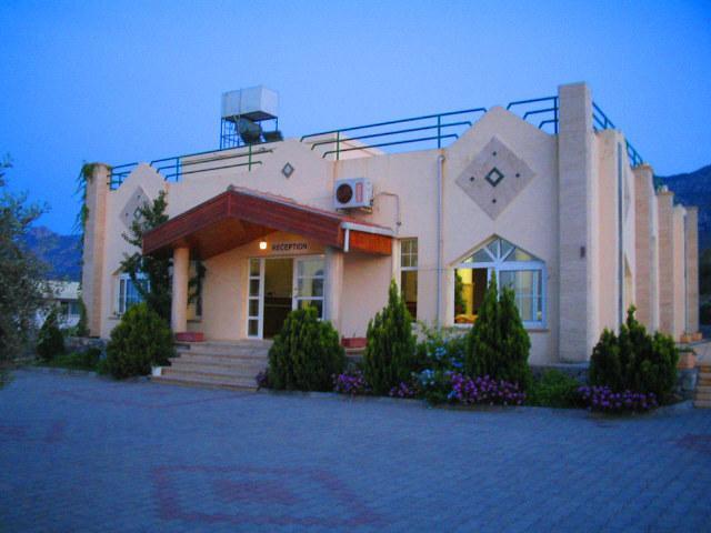 Bare Hill Holiday Village Elea Bagian luar foto